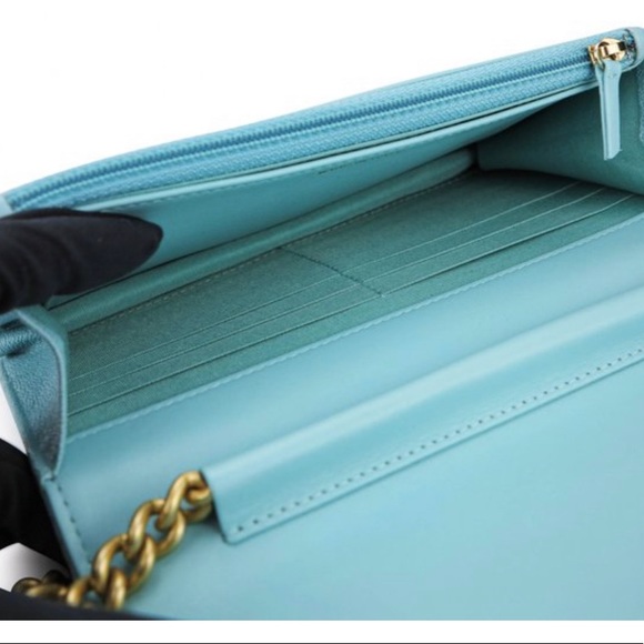 chanel boy hand bag handbag wallet on a chain WOC unicorn tiffany light blue EUC - Picture 7 of 7